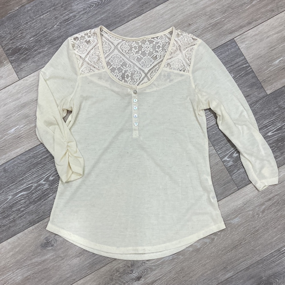 Neon Soul Three Quarter Length Sleeve White Top Small Lace